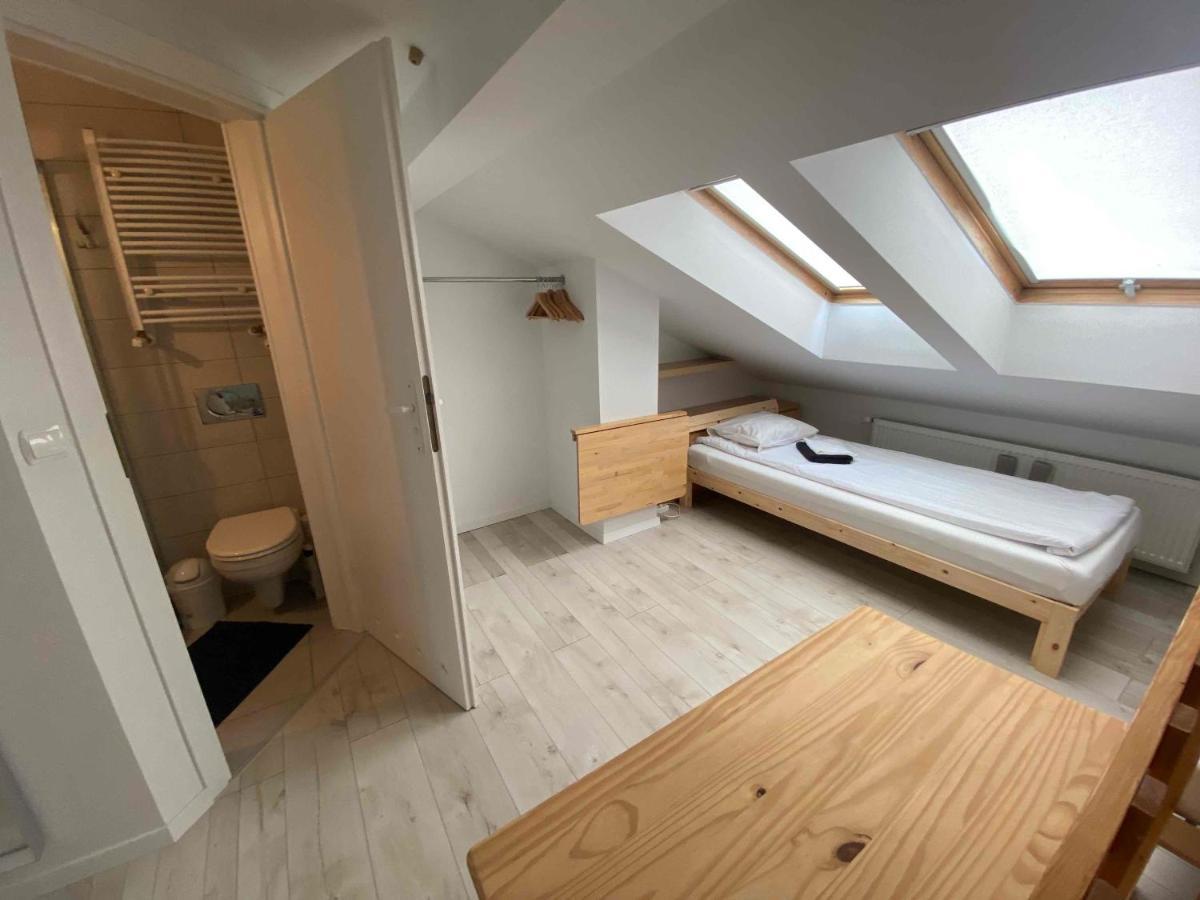 Apartamento Kleine Schoene Doppelhaushaelfte Częstochowa
